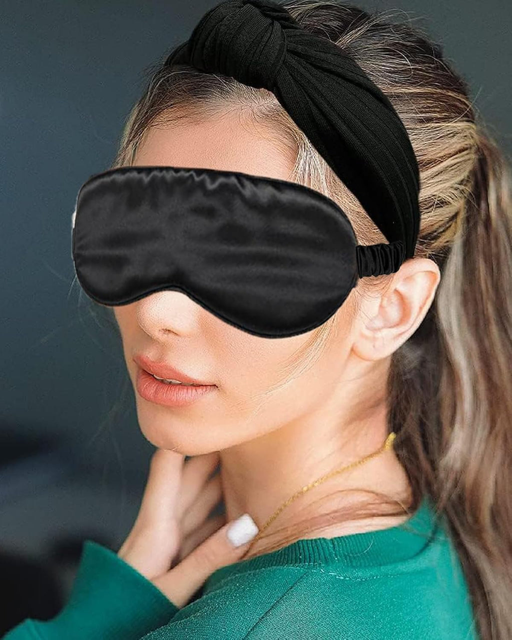 Silk Sleep Eye Mask,Blindfold with Elastic Strap,Soft Lightweight for Night Sleeping 1 Pcs (Black)